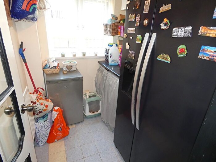 4 Bedroom Detached House For Sale In Greenwood Drive, Cimla, Neath., SA11