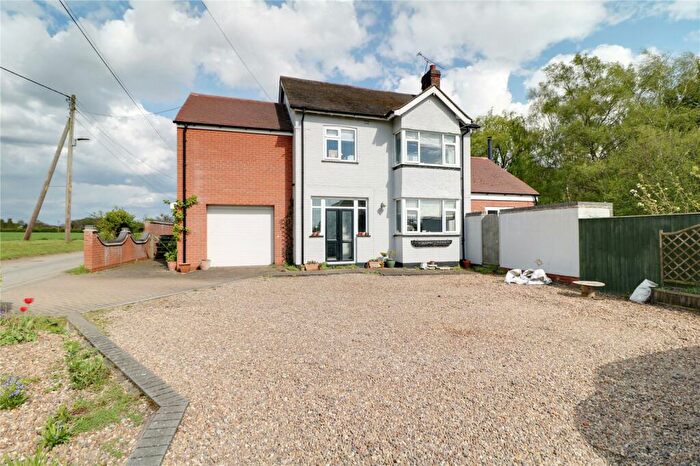 4 Bedroom Detached House For Sale In Railway Street, Barnetby, Lincolnshire, DN38