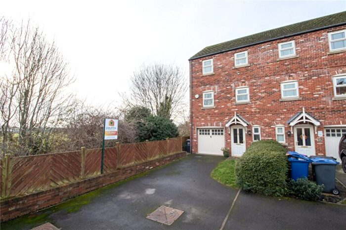 4 Bedroom End Of Terrace House For Sale In Horsley Road, Gainsborough, Lincolnshire, DN21