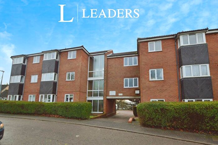 2 Bedroom Flat To Rent In St. Andrews Gardens, Colchester, Essex, CO4