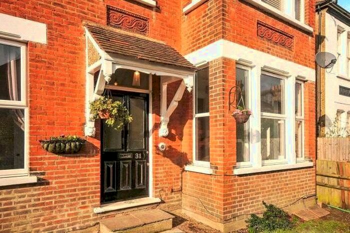 1 Bedroom Flat To Rent In Cambridge Road, Bromley, Kent, BR1