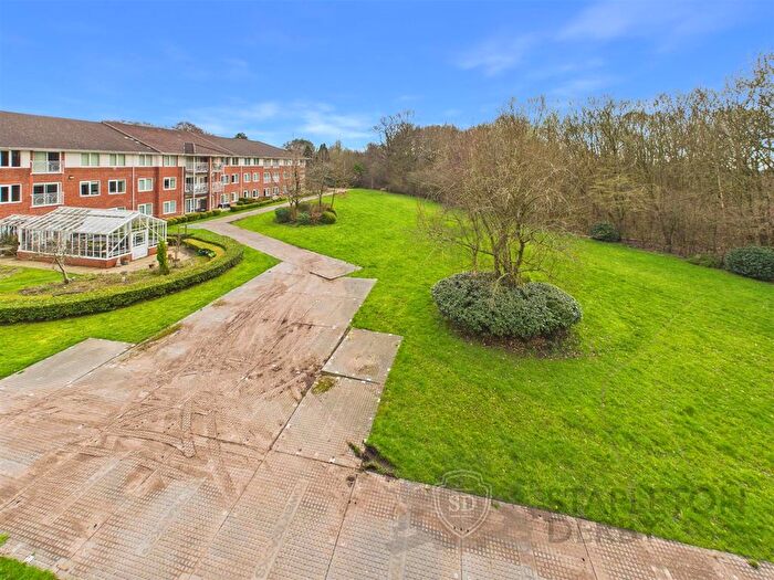 1 Bedroom Flat For Sale In Stratton Drive, St. Helens, WA9