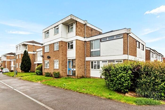 1 Bedroom Flat For Sale In Five Acres, Harlow, CM18