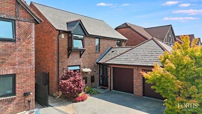 4 Bedroom Detached House For Sale In Llantrisant Rise, Cardiff, CF5