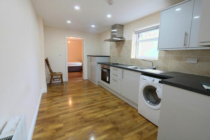 1 Bedroom Flat To Rent In Kings Road, Stretford, M32
