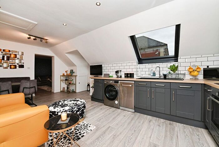 1 Bedroom Flat For Sale In Glebe Road, Chelmsford, Essex, CM1