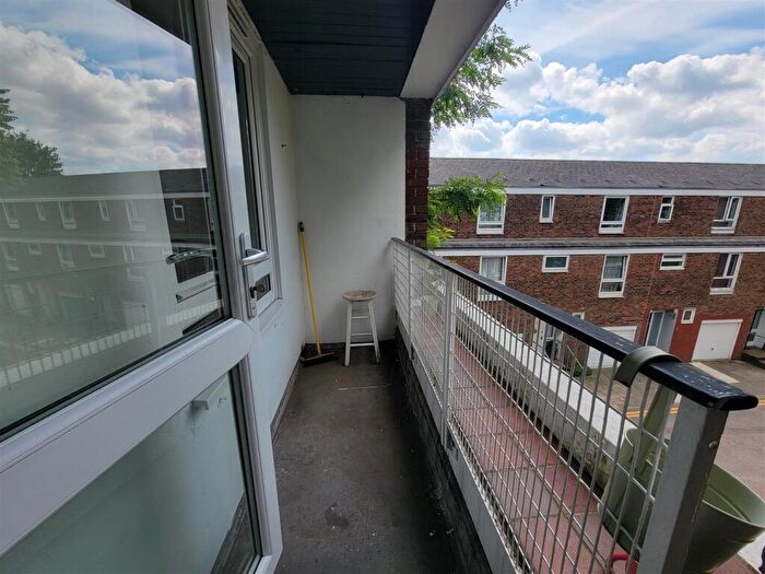 1 Bedroom Flat To Rent In Ringmer Gardens, Hornsey, N19