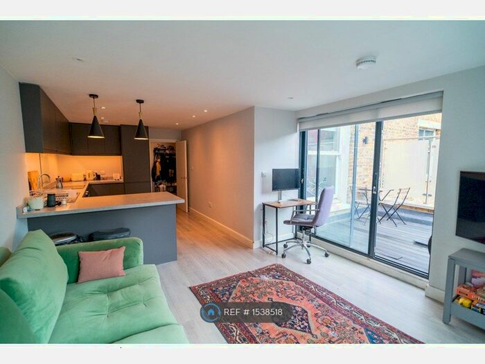 2 Bedroom Flat To Rent In Lea Bridge Road, London, E5