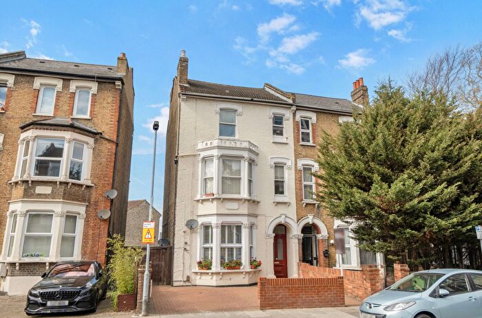 2 Bedroom Flat For Sale In Wellington Gardens, Charlton, London, SE7