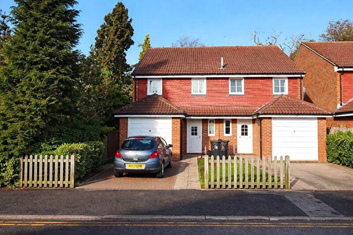 6 Bedroom Semi-Detached House To Rent In Downs Road, Canterbury, CT2