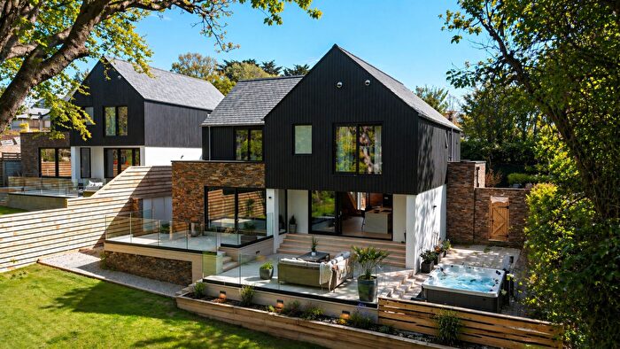 5 Bedroom Property For Sale In Poughill, Bude, EX23