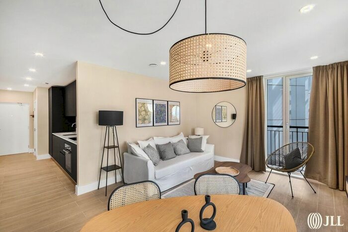 1 Bedroom Flat To Rent In Wyvil Road, London, SW8