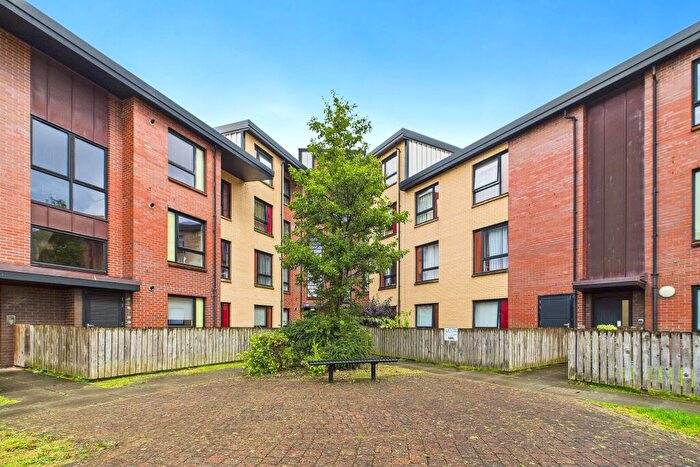 2 Bedroom Flat To Rent In Elder Street, Govan, G51