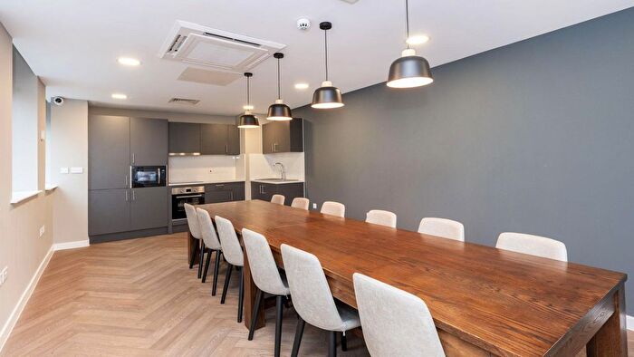 Studio To Rent In Oxford Place, Manchester, M14