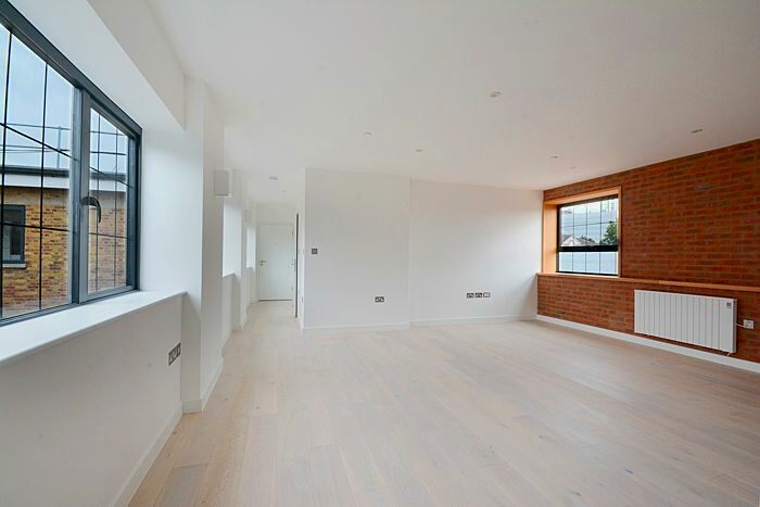2 Bedroom Flat To Rent In Chevron Apartments, St James's Road, London, SE1