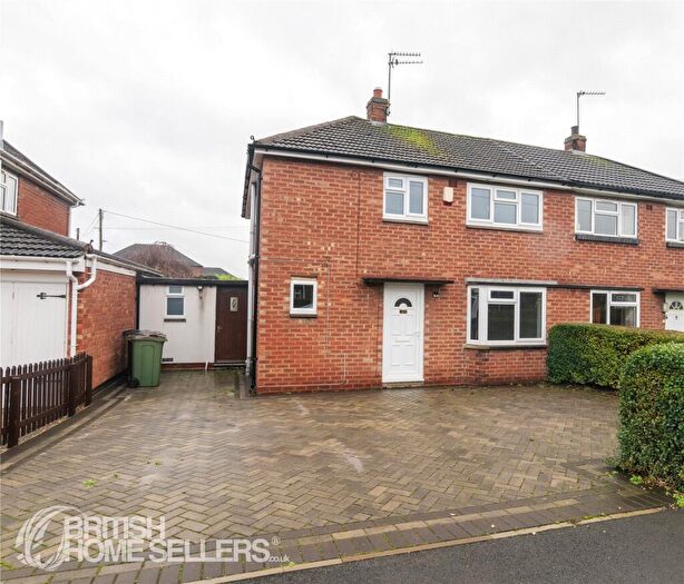 3 Bedroom Semi-Detached House For Sale In Wilkes Avenue, Measham, Swadlincote, Leicestershire, DE12
