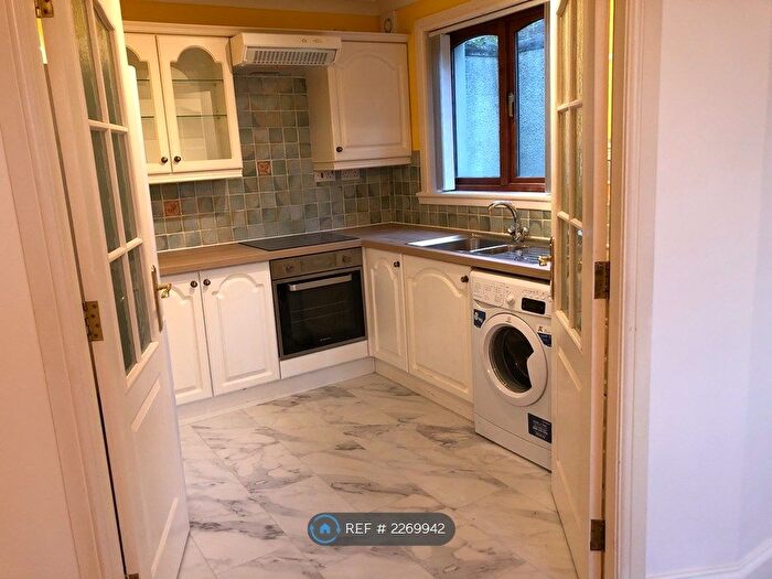 1 Bedroom Flat To Rent In Smithfield Street, Edinburgh, EH11