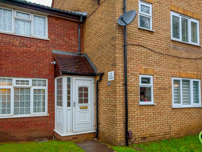 2 Bedroom Terraced House To Rent In Springwood Cres, Edgware, HA8