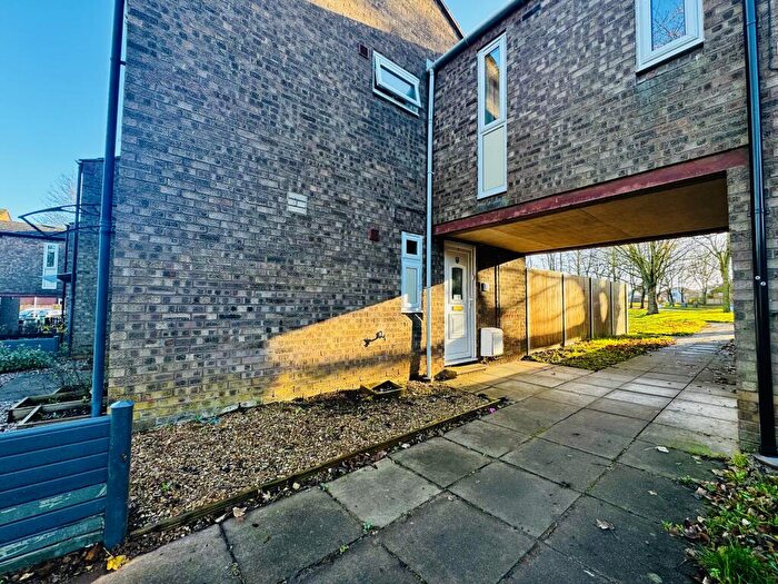 4 Bedroom House To Rent In Osprey Lane, Wellingborough, NN8