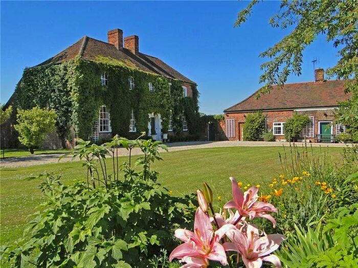 Houses for sale & to rent in CM5 0SP, Shellow Road, High Ongar