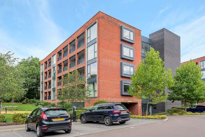 1 Bedroom Apartment To Rent In Ebony Crescent, Barnet, EN4