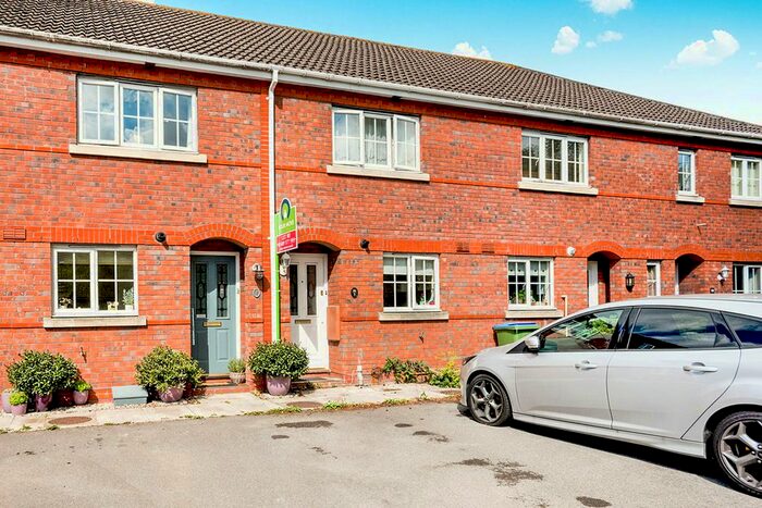 2 Bedroom Detached House To Rent In Poinsettia Close, Fareham, Hampshire, PO15