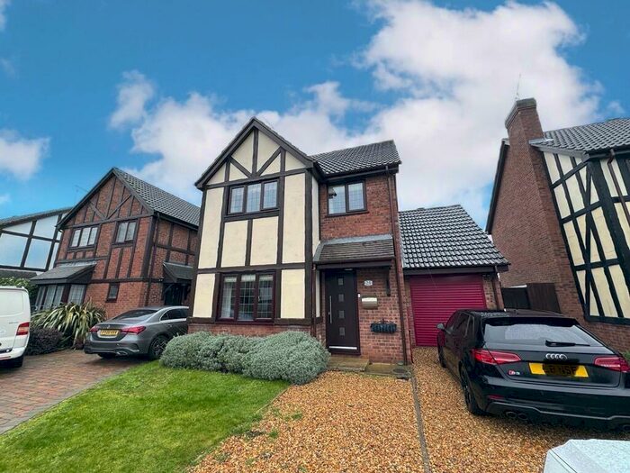 4 Bedroom House To Rent In Brookside, Peterborough, PE4