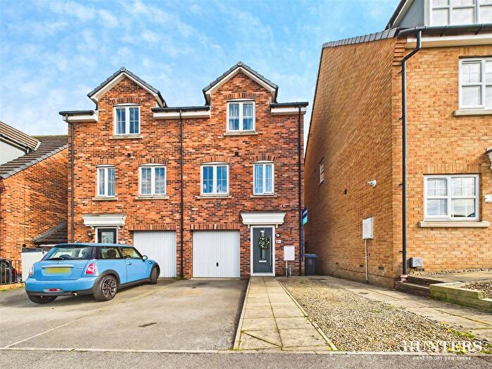 3 Bedroom Town House For Sale In Brackenrigg, Leadgate, Consett, DH8