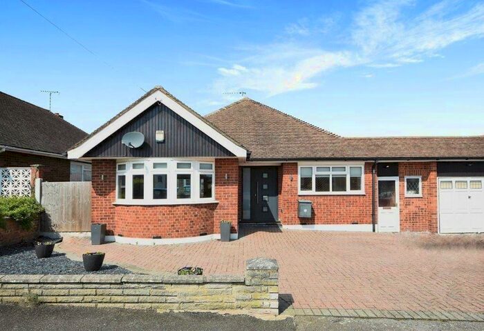 3 Bedroom Bungalow To Rent In Westbourne Drive, Brentwood, CM14