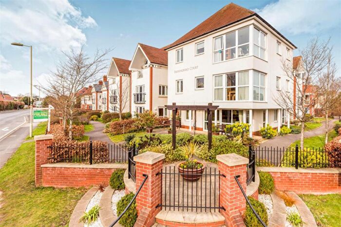 1 Bedroom Apartment For Sale In Farringford Court, Avenue Road, Lymington, Hampshire, SO41