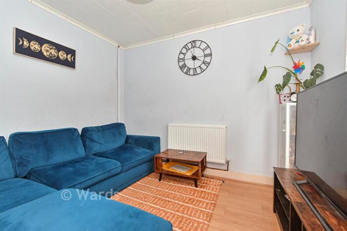 3 Bedroom Terraced House For Sale In Allen Street, Maidstone, Kent, ME14