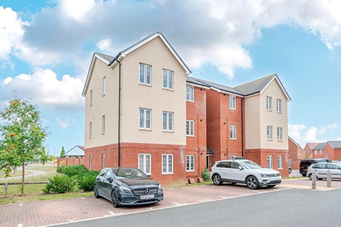 2 Bedroom Flat For Sale In Berryfields, Buckinghamshire, HP18