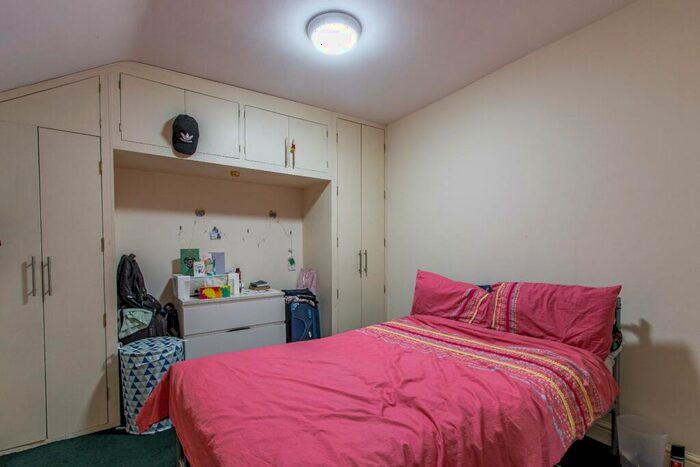 1 Bedroom Private Hall To Rent In Allensbank Road, Heath, CF14