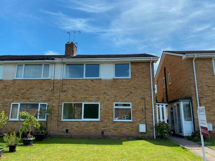 2 Bedroom Flat To Rent In Mockley Wood Road, Knowle, Solihull B93