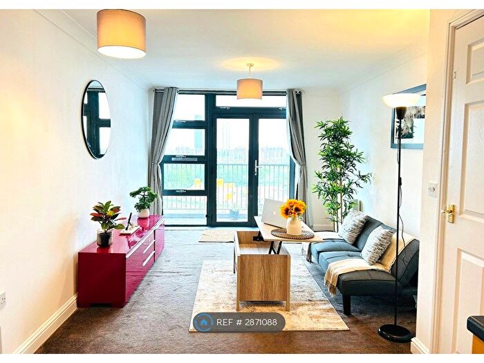 1 Bedroom Flat To Rent In Twelvetree Crescent, London, E3