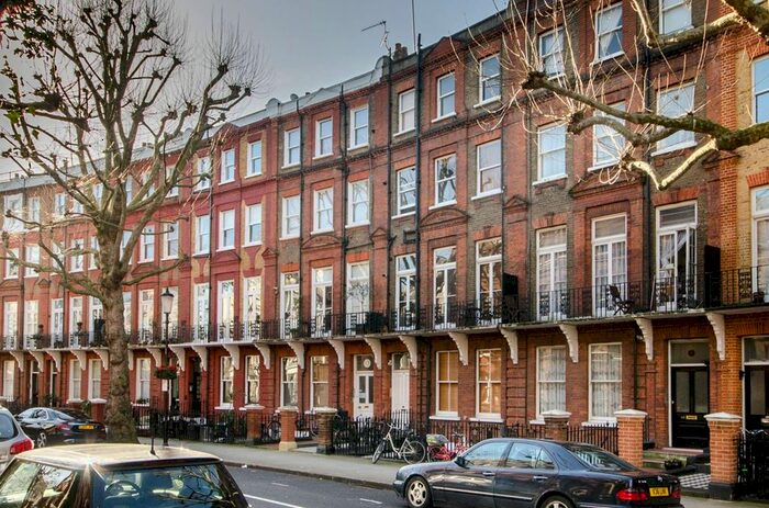 1 Bedroom Flat For Sale In Philbeach Gardens, Earls Court, London, SW5