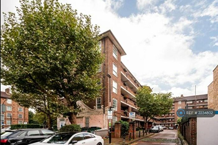 3 Bedroom Flat To Rent In Frankham House, Deptford, SE8