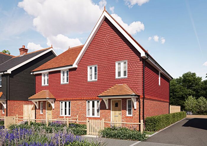 3 Bedroom Semi Detached House For Sale In Sumners Fields, Horsham, RH13