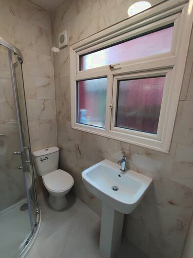 1 Bedroom Property To Rent In Ashburnham Road, Luton, Bedfordshire, LU1