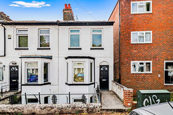 2 Bedroom Terraced House For Sale In Heathfield Avenue, Dover, CT16