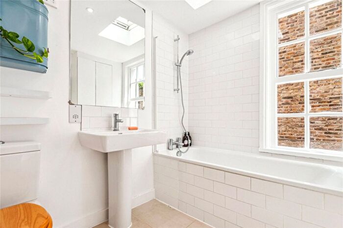 2 Bedroom End Terrace House For Sale In Aldensley Road, London, W6