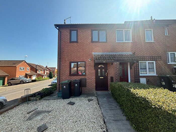 2 Bedroom House To Rent In Badgers Way, Sturminster Newton, Dorset, DT10
