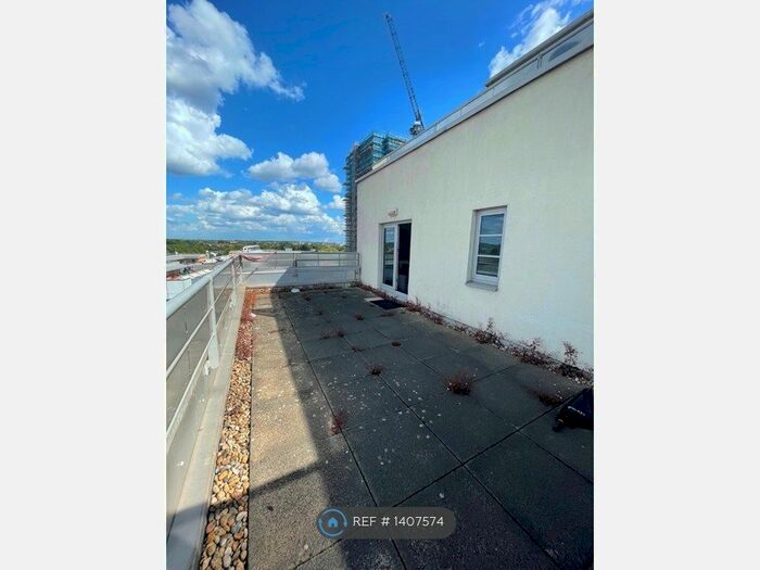 1 Bedroom Flat To Rent In Centurion House, Edgware, HA8