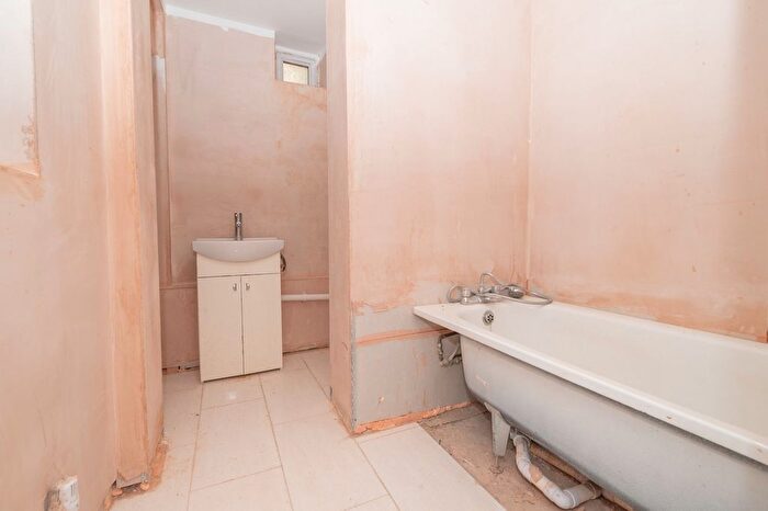 1 Bedroom Flat For Sale In Marlborough Road, Ramsgate, CT11