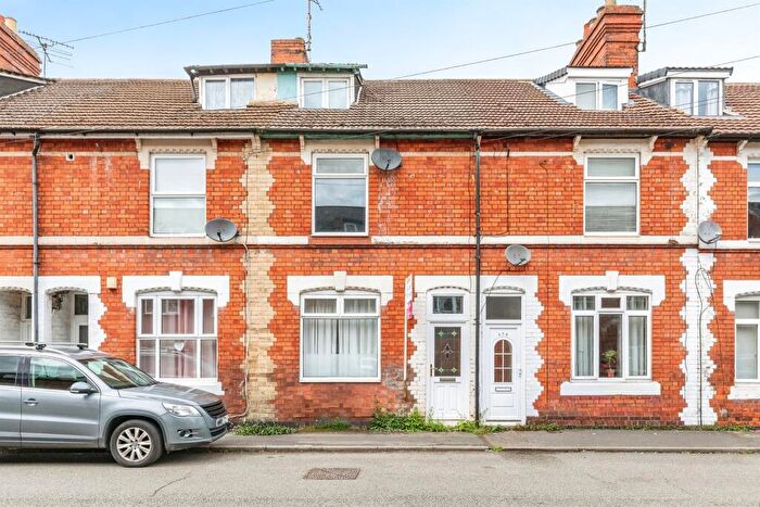 3 Bedroom Terraced House For Sale In Havelock Street, Kettering, NN16