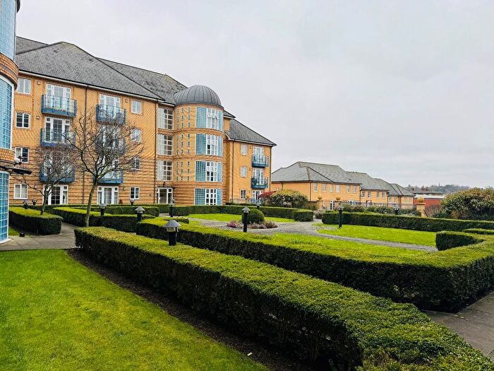 2 Bedroom Flat To Rent In Newland Gardens, Hertford, SG13