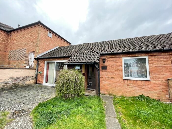 2 Bedroom Bungalow To Rent In Coopers Mews, Neath Hill, Milton Keynes, MK14