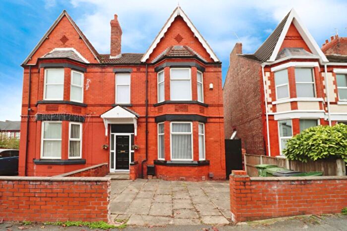 4 Bedroom Semi-Detached House For Sale In Rock Lane East, Rock Ferry, CH42