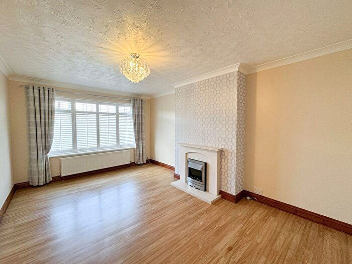 2 Bedroom Bungalow To Rent In Millers Barn Road, Clacton-On-Sea, CO15