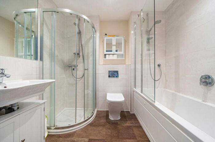 2 Bedroom End Of Terrace House For Sale In Diamond Jubilee Way, Wokingham, Berkshire, RG40